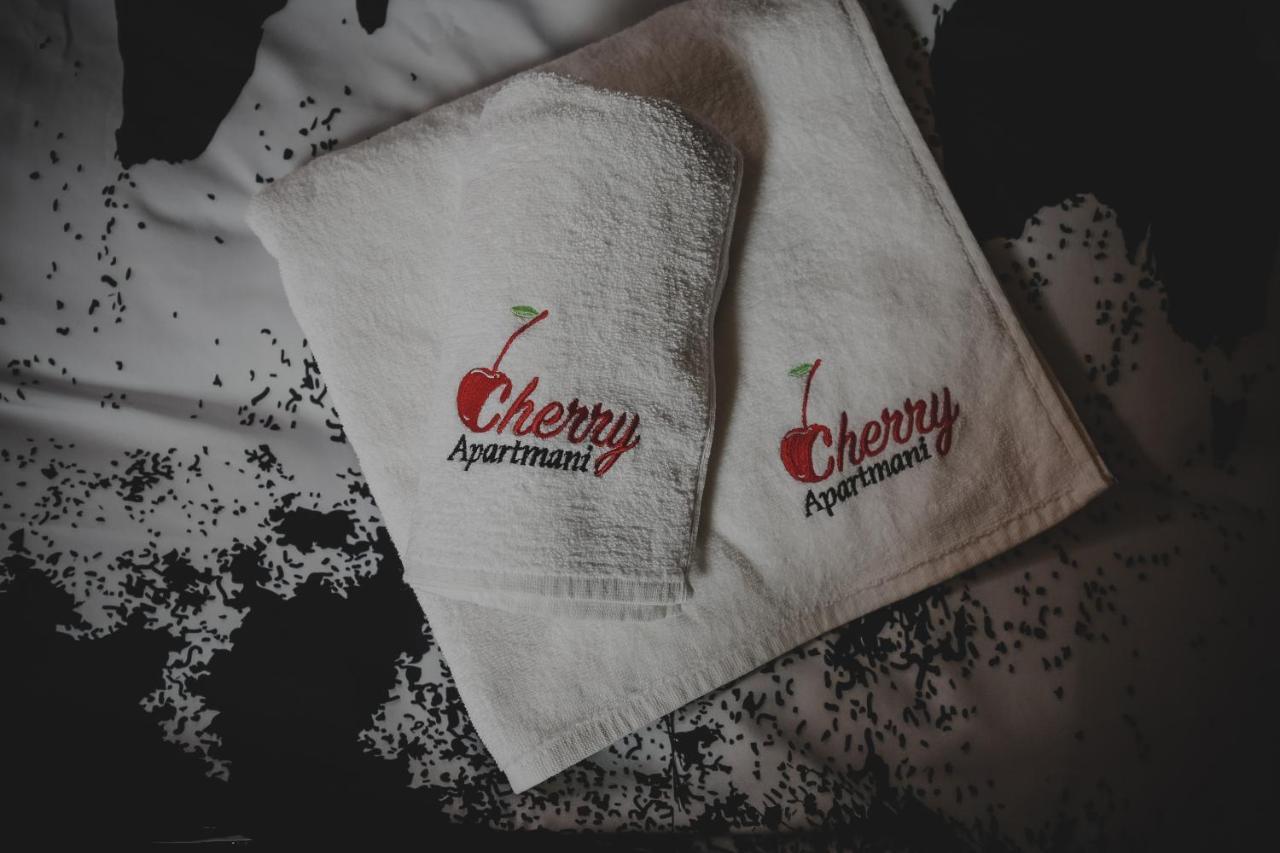 Cherry Apartmani Gornji Milanovac Exterior foto